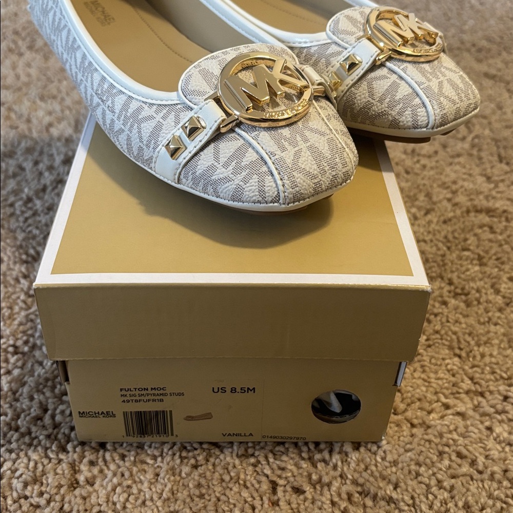 Michael Kors Beige White Logo Ballet Flats with Gold MK Accent - Picture 4 of 4